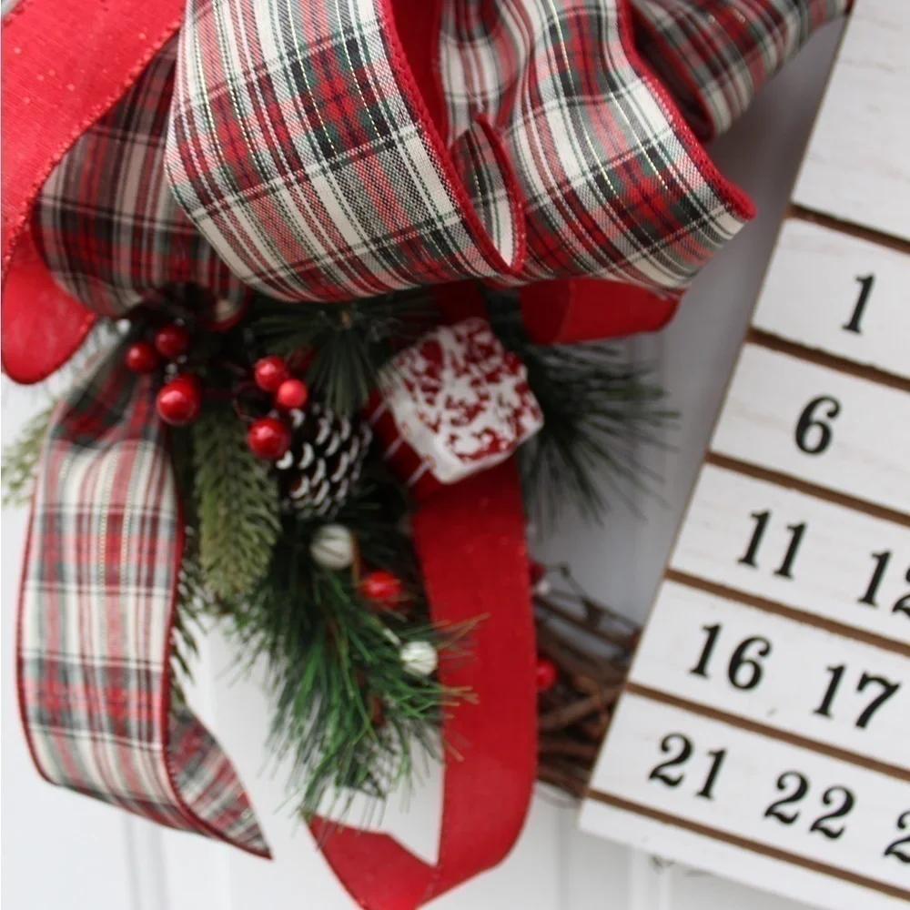Christmas Advent Calendar Welcome Wreath